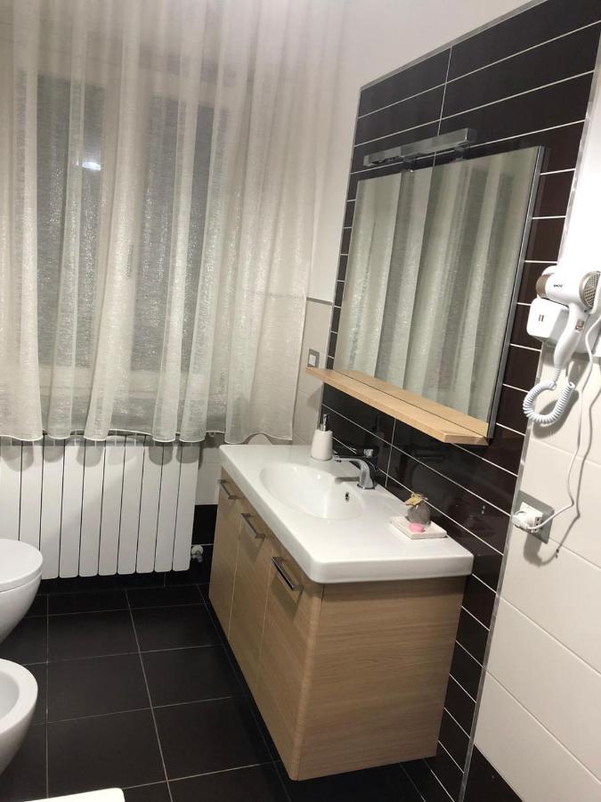 Raja Rooms Alife 외부 사진