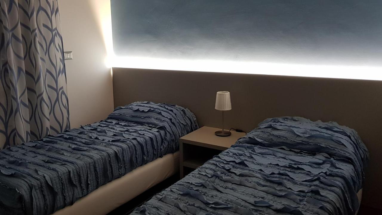 Raja Rooms Alife 외부 사진